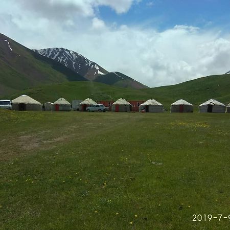 Pamir Nomad Yurt Camp Hotel Kara-Kavak Exterior foto
