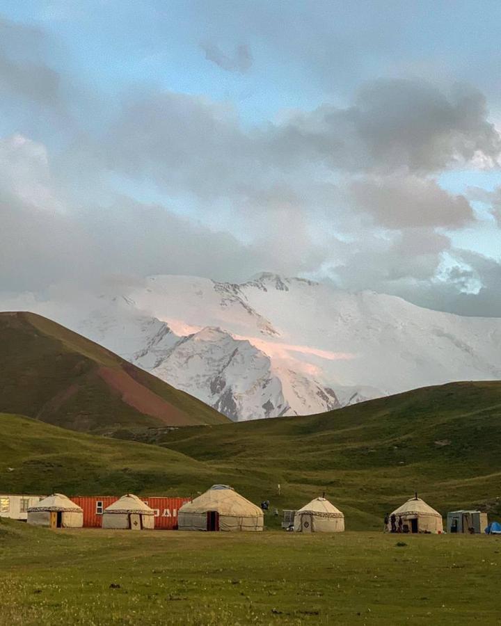 Pamir Nomad Yurt Camp Hotel Kara-Kavak Exterior foto